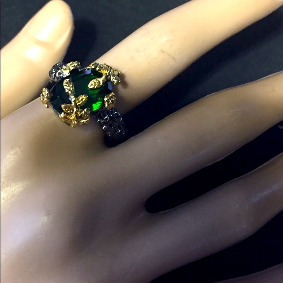 Just beautiful artwork green Quartz Rhodium over silver ring - Picture 5 of 8